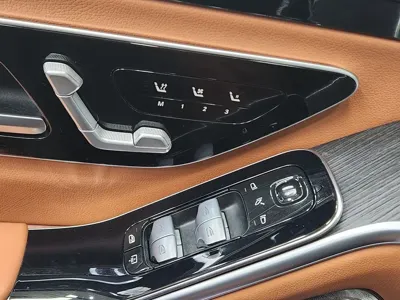 Mercedes-Benz S-Class 2022, 57202 км, за 77500000 KRW