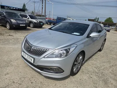 Hyundai Grandeur · 2015 год