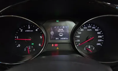 Kia Canival 2016, 142987 км, за 9900000 KRW - фото 8