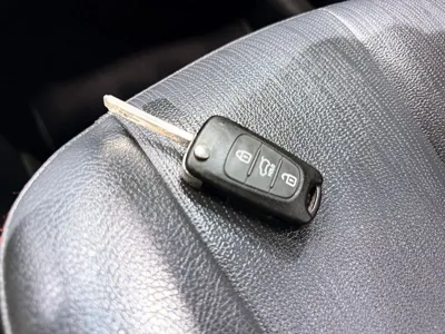 Kia Carens 2011, 152593 км, за 2700000 KRW - фото 15