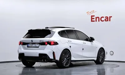 BMW 1-Series 2025, 15176 км, за 54000000 KRW