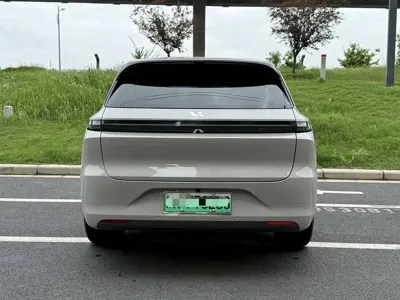Li Auto Li L6 2025, 12000 км, за 165000 CNY
