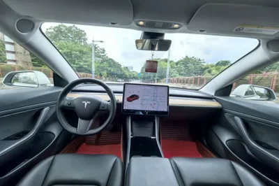 Tesla Model 3 2019, 75800 км, за 109535.68 CNY - фото 40