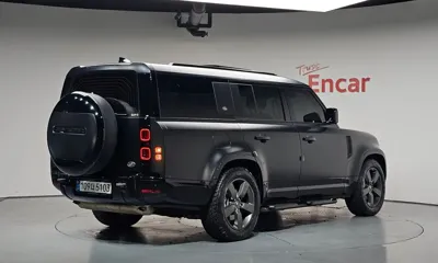 Land Rover Defender 2023, 68737 км, за 77990000 KRW