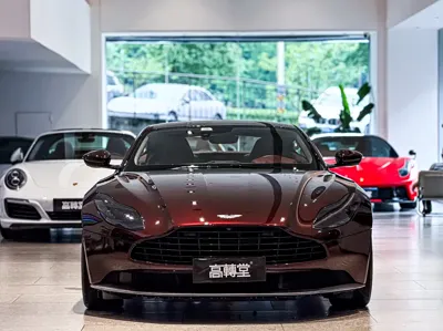 Aston Martin DB11 2020, 29000 км, за 1085000 CNY