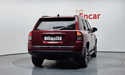 Jeep Compass 2015, 65609 км, за 8500000 KRW