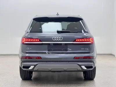 Audi Q7 2021, 21000 км, за 323000 CNY - фото 6