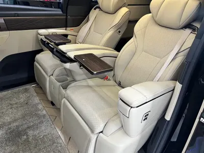 Toyota Alphard 2024, 28000 км, за 878000 CNY - фото 12