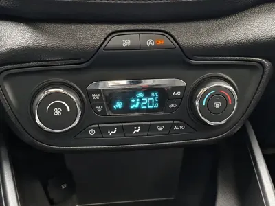 Ford Escort 2020, 60000 км, за 33800 CNY - фото 47