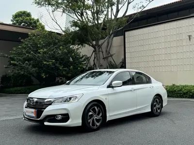 Honda Accord · 2017 год