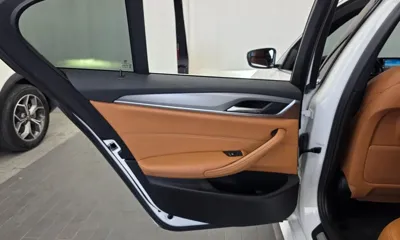 BMW 5-Series 2018, 127841 км, за 23990000 KRW - фото 25
