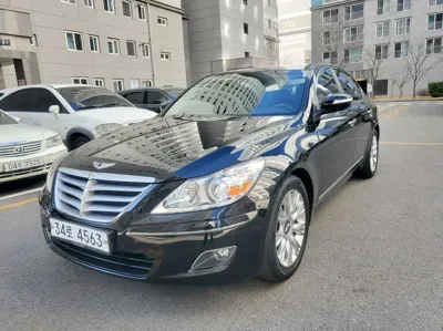 Hyundai Genesis · 2010 год