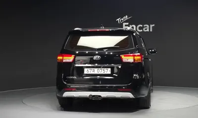 Kia Canival 2016, 270697 км, за 6200000 KRW - фото 4