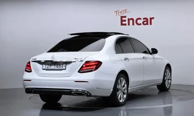 Mercedes-Benz E-Class 2019, 100665 км, за 25900000 KRW - фото 2