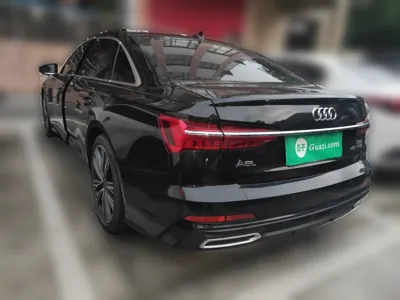 Audi A6L 2022, 103600 км, за 247677.21 CNY