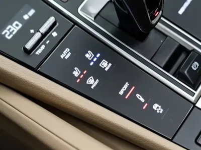 Porsche Cayenne 2022, 38000 км, за 483000 CNY - фото 27