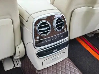 Mercedes-Benz S-Class 2018, 80000 км, за 318800 CNY - фото 48