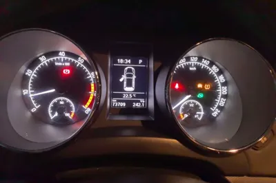 Skoda Yeti 2017, 73700 км, за 44431.19 CNY - фото 11
