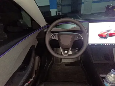 Tesla Model 3 2026, 9900 км, за 212600 CNY - фото 3