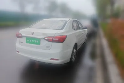 Roewe 360 2018, 33200 км, за 28204.77 CNY