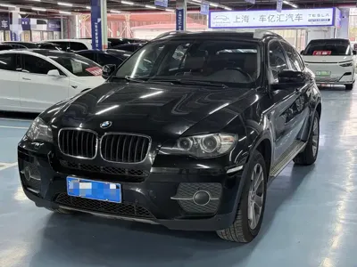 BMW X6 · 2011 год