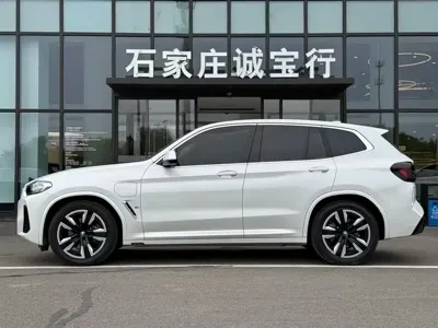 BMW iX3 2024, 60000 км, за 149800 CNY