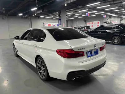 BMW 5 Series 2018, 121000 км, за 108800 CNY - фото 7