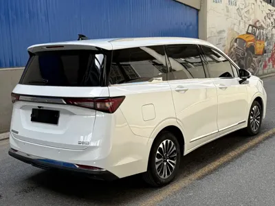 Wuling Jiachen 2022, 32000 км, за 75800 CNY - фото 4