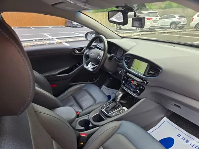 Hyundai Ioniq 2016, 138294 км, за 9990000 KRW - фото 18