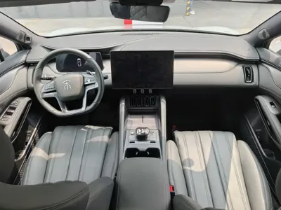 BYD L EV 2025, 11000 км, за 149800 CNY - фото 9