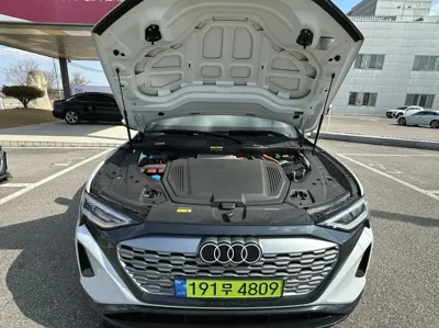 Audi Q8 e-tron 2024, 23000 км, за 78000000 KRW - фото 6