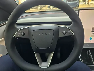 Tesla Model Y 2026, 500 км, за 37440000 KRW - фото 10