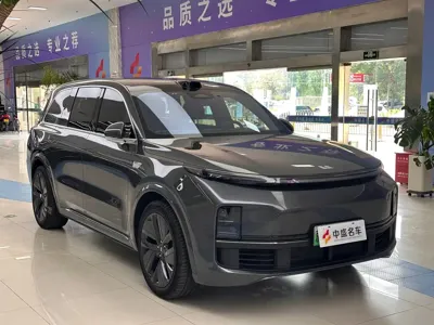 Li Auto Li L9 2023, 63000 км, за 239800 CNY