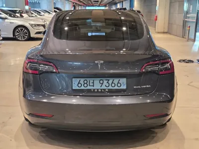 Tesla Model 3 2021, 74000 км, за 32000000 KRW
