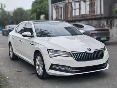 Skoda Superb 2021, 52000 км, за 75800 CNY