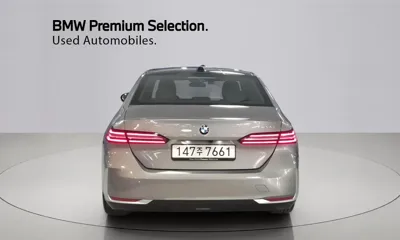 BMW 5-Series 2025, 9625 км, за 54000000 KRW