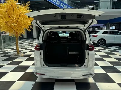 GAC Motor Trumpchi M6 2022, 30000 км, за 93800 CNY - фото 12