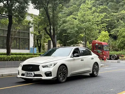 Infiniti Q50L · 2016 год