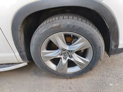 Toyota Highlander 2018, 104400 км, за 125519.27 CNY - фото 8