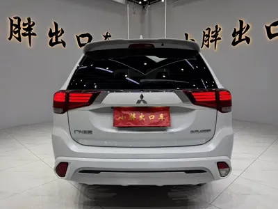 Mitsubishi Outlander 2022, 32000 км, за 109800 CNY - фото 5