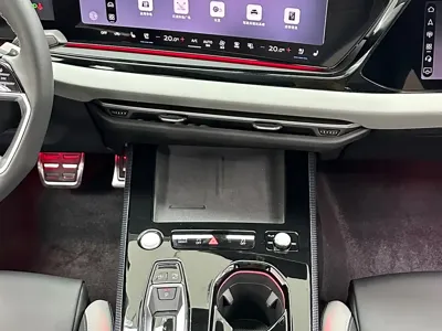 Audi 奥迪A5L 2026, 1300 км, за 235000 CNY - фото 14