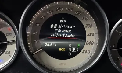 Mercedes-Benz E-Class 2015, 145491 км, за 8200000 KRW - фото 16