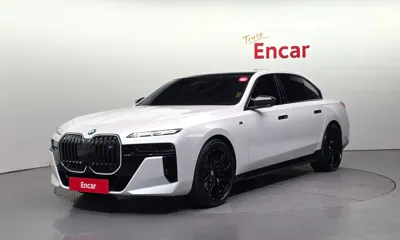 BMW 7-Series · 2025 год