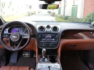 Bentley Bentayga 2019, 180000 км, за 828000 CNY - фото 8