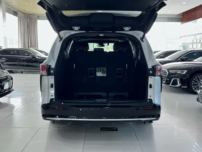 Toyota Sienna 2025, 10000 км, за 280300 CNY - фото 23