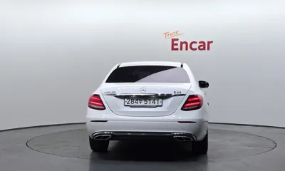 Mercedes-Benz E-Class 2017, 117141 км, за 17200000 KRW