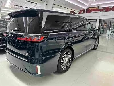 Voyah Dreamer 2025, 8000 км, за 265000 CNY - фото 8