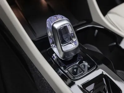 Volvo XC40 2025, 5001 км, за 43000000 KRW - фото 9