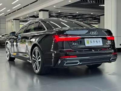 Audi A6L 2019, 112600 км, за 159800 CNY - фото 6