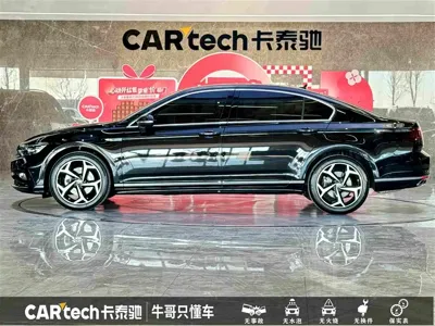 Volkswagen Magotan 2023, 32599 км, за 127800 CNY - фото 8